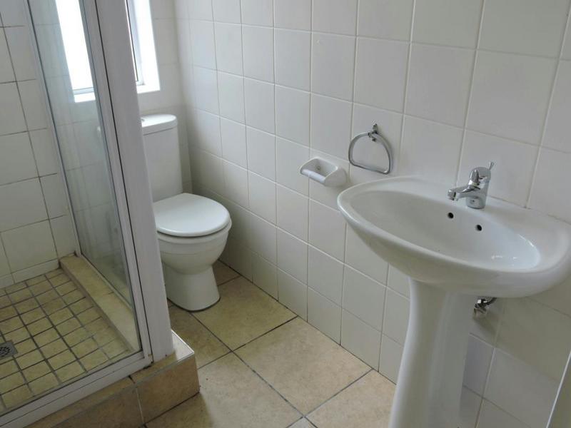 To Let 2 Bedroom Property for Rent in Grahamstown Central Eastern Cape
